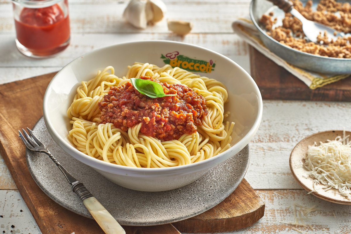 BroccoliPasta's tweet image. 🍝 Happy International Spaghetti Day – Jan 4th! 🎉
Today, we’re celebrating the world’s favorite pasta – Spaghetti! From rich Bolognese to spicy Arrabbiata, we've got the perfect plate waiting for you.
📍 Visit Broccoli Pizza &amp;amp; Pasta today for a delicious pasta experience!