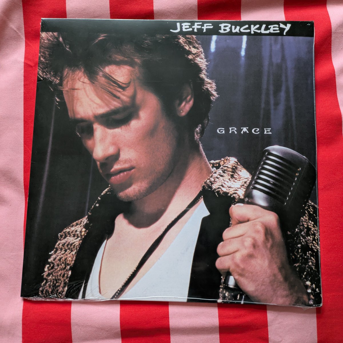 jr is over it ψ😷 tweet media