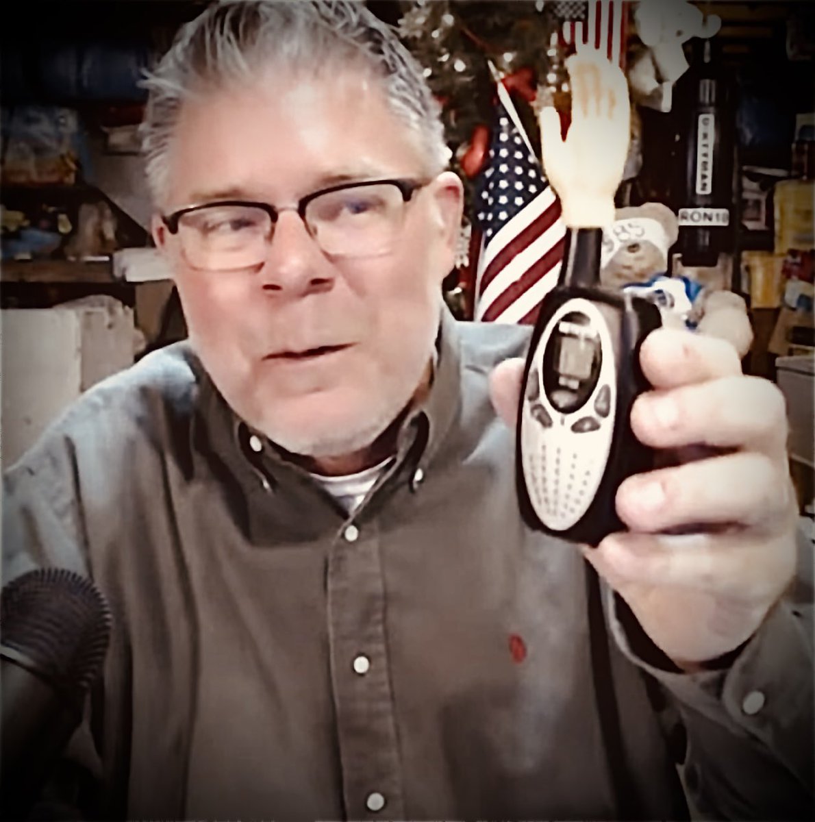 futuristbarber's tweet photo. Let’s go $UFD 🦄💨✨ told y’all to pack your fart dust bags. 99.9% into UFD, and just for some side action i have $JASPER 

 I F’d around and made $batphone (Walkie-talkie he speaks with Susie on) because he would! lol 💚🙏🏽😂 https://t.co/fLZ7GzGGlz