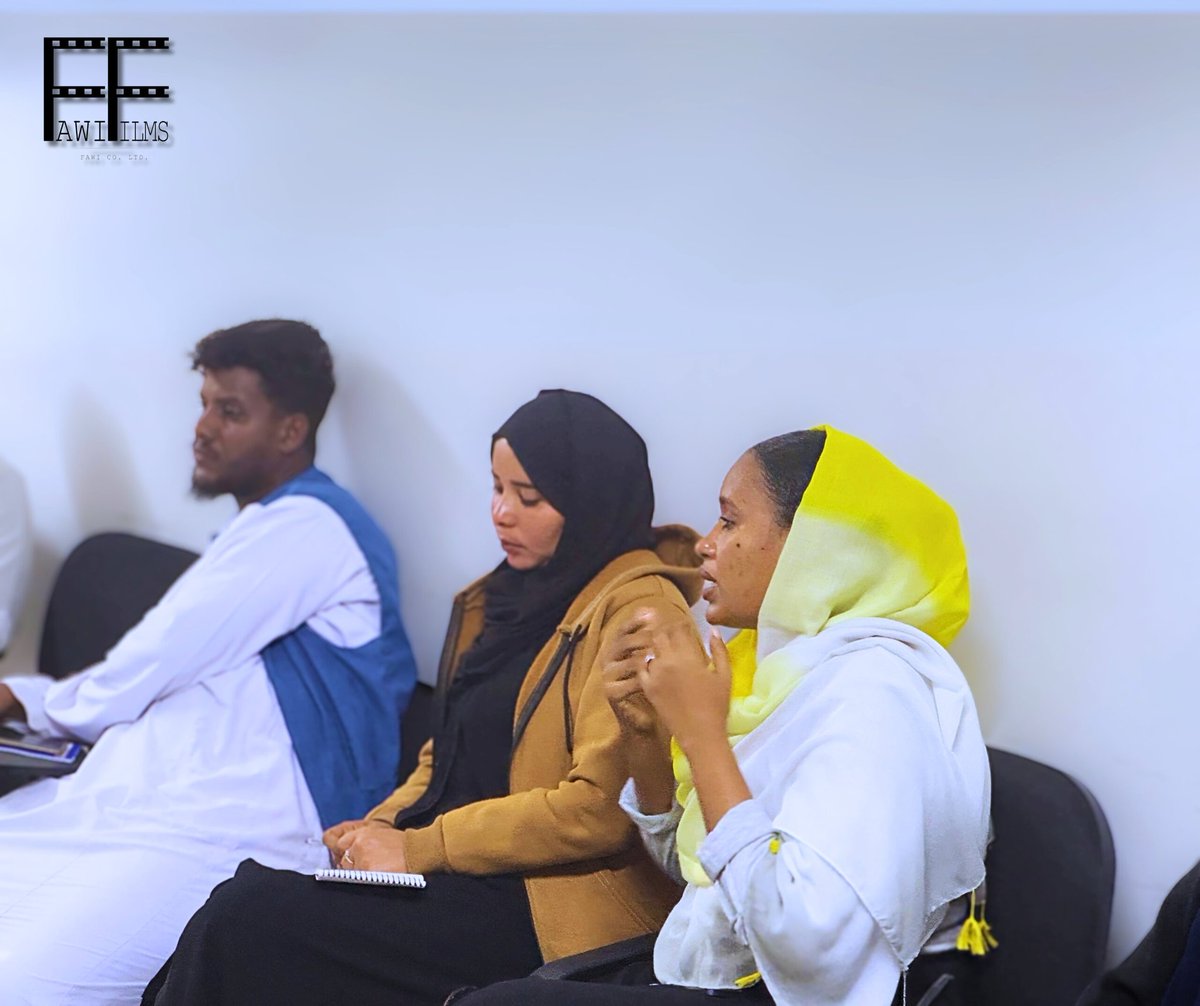 FawiFilms's tweet photo. مع أعياد الاستقلال عايزين نواصل عملنا وأملنا في بناء مجتمع قادر يعبر عن طموحاتوا ومطالبوا … تفتكرو مخرجات سينمات بنات والمخرج محمد فاوي بدربوا منو وبجهزوا لشنو؟ 
خليكم قراب عشا�� نديكم الزيت!

#سينمات_بنات
#سينمات_شباب
#فاوي_فيلمز https://t.co/CcRdRAvKio
