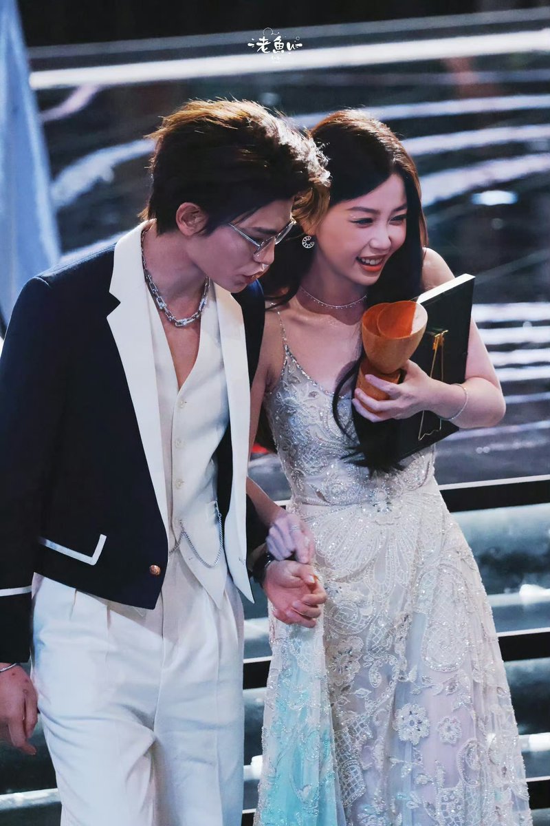 yuwxns's tweet photo. 忍不住要在这里发了 我靠谁懂啊啊啊 https://t.co/inFaCBYWLZ