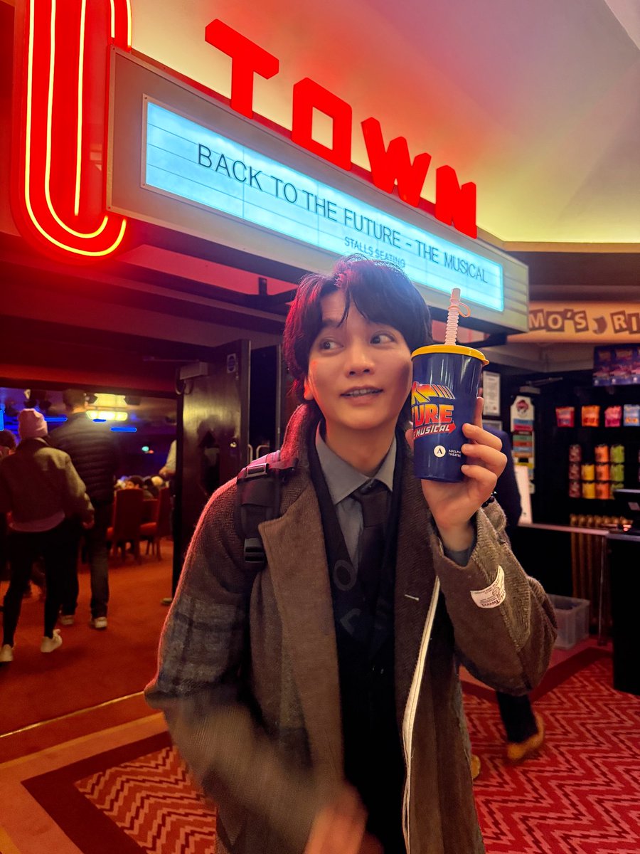 bpmweb's tweet photo. 本日1月5日はメンバー・浅沼晋太郎の誕生日！

素敵な1年になりますように！🎉🎊🥳
🎉🎂🥂 𝐻𝑎𝑝𝑝𝑦 𝑏𝑖𝑟𝑡ℎ𝑑𝑎𝑦 💐🍕🎁🍖 https://t.co/pNgB1ag6GU