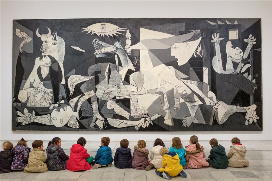 Así empieza el amor por el arte…

El Guernica de Picasso: