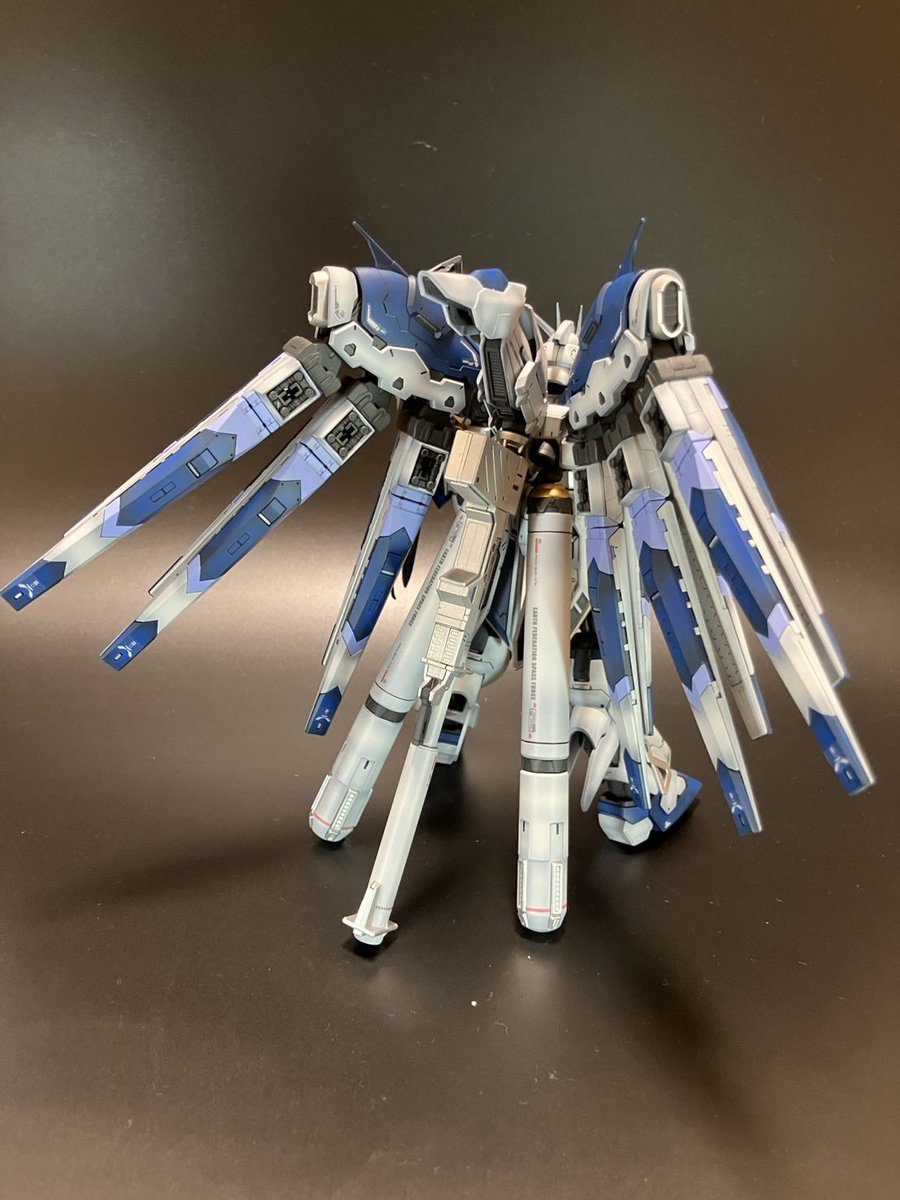 GUNPLAmemory's tweet photo. RG 1/144 Hi-νガンダム

＃ガンプラ ＃ガンプラは自由だ #ガンプラ好きな人たちと繋がりたい #ガンプラの画像貼るとRTされると聞いて #fuku https://t.co/K7pKh85BQT