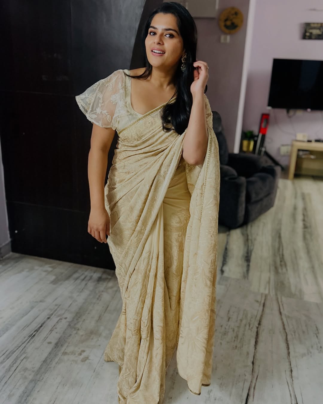 GgdVw4VXQAAqZth?format=jpg&name=large