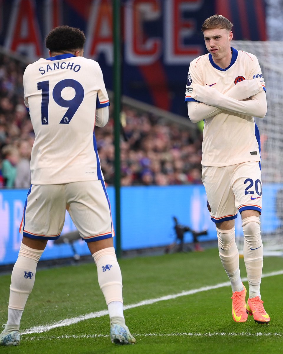 premierleague's tweet photo. Cold connection 🥶

#CRYCHE https://t.co/ImoqQsacd3