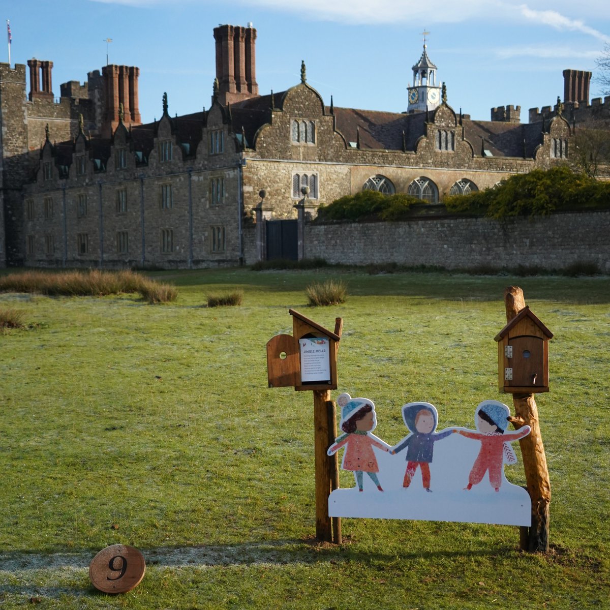 KnoleNT's tweet photo. Sun 5 Jan is the last day of the festive 'Tis The Season trail at Knole. 
Trail £3 including prize. Normal admission to Knole applies. 
#sevenoaks #sevenoaksfamilies #daysoutinkent #daysoutwithkids #visitkent #christmastrail
@southeastNT @NosyCrow
📷©National Trust/Toby Hooker https://t.co/cgcl65XELw