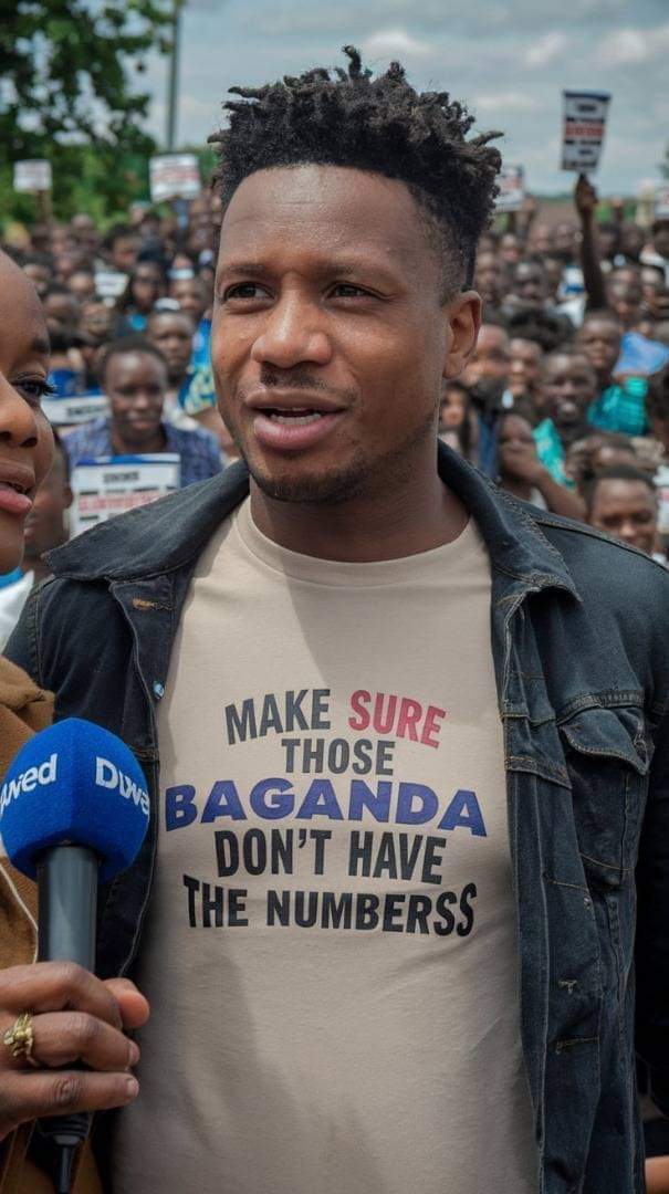 Bagandatweepsss's tweet photo. #Buganda2024
Wanno wetwalabira nga speaker wa parliament ayogera mbuπ https://t.co/BrCY4Et9VJ