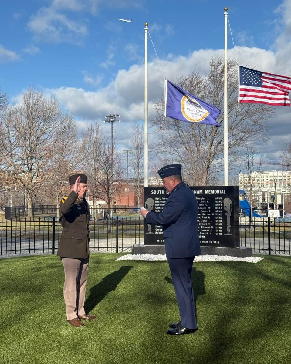 PerkinsPost's tweet image. Congrats to Perkins Post’s own Tim Murphy on his promotion to Colonel in the Army National Guard. 

#USArmy #USA #Army #PerkinsPost