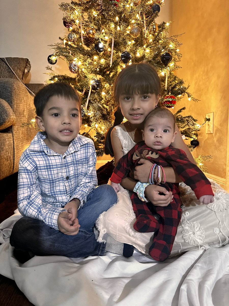 jesslemus_'s tweet photo. Some of my favorite pics of December ‘24 https://t.co/nuPELo28jR