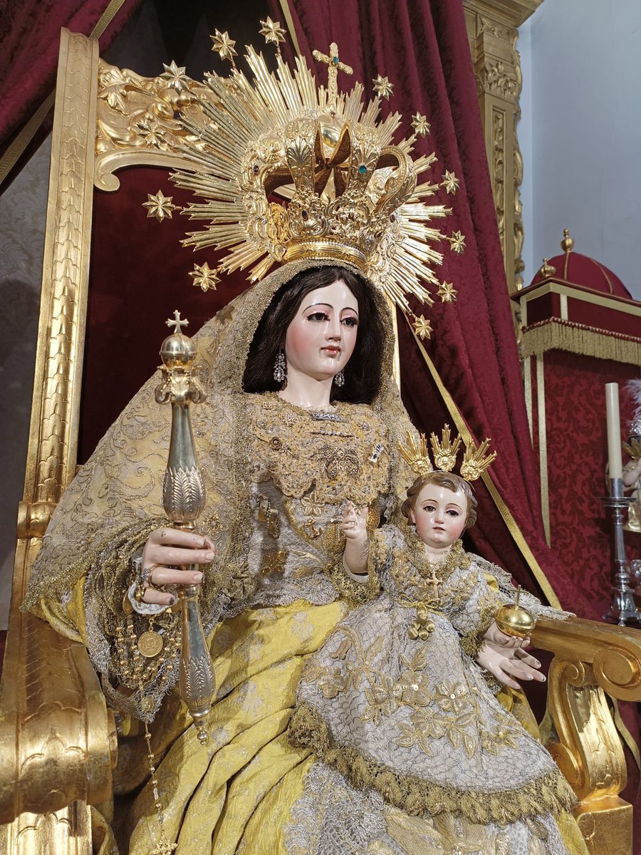 HdadConsolacion's tweet photo. ACTUALIDAD | La Stma. Virgen de Consolación Patrona de Carrión de los Céspedes se presenta sedente en su trono de reina para la Solemnidad de la Epifanía del Señor. 
#CarrionporsuPatrona https://t.co/G249lp79UA