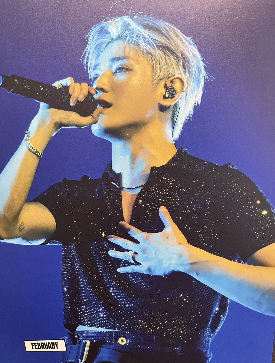 biubiutyong00's tweet image. When Idol lu lee taeyong yang ganteng itu ditambah punya fansite yg punya skill photography brilliant macem tysy, chef kiss banget ga usah ragu beli merch dari beliau 🤌🏼
LEE TAEYONG IDOL PALING GANTENG MENURUT GUE!!! 😭☝🏼

Taeyong sg by @TyrantSyndrome, ily master-nim 🫶🏼