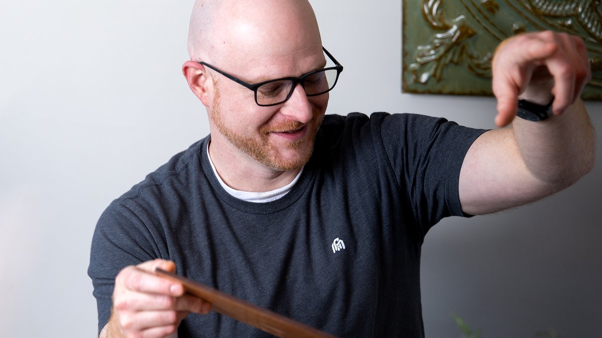 Sell_on_Amazon's tweet image. For #WorldBrailleDay, we’re giving a shout-out to Phil Janelle. He’s the puzzle designer behind Creative Escape Room’s braille puzzles. When the pandemic hit, #amazon became a lifeline. Now his ingeniously clever puzzles are making more fun for everyone.