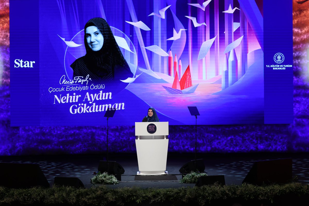 11. Necip Fazıl Çocuk Edebiyatı Ödülü sahibi Nehir Aydın Gökduman, “Necip Fazıl gibi değerli bir isim çatısında bunu pekiştirmek, niteliği ön plana çıkartmak, onların zorlu mücadelesini kendimize örnek almak bence önemli.“ dedi.

#NecipFazıl #NecipFazılÖdülleri
