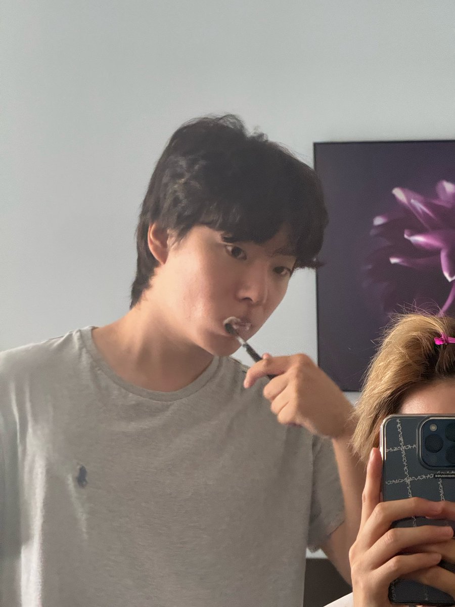 2ensAtioN's tweet image. 약간 이런 제이션 진짜 좋움..
사진에서현남편의향이 남