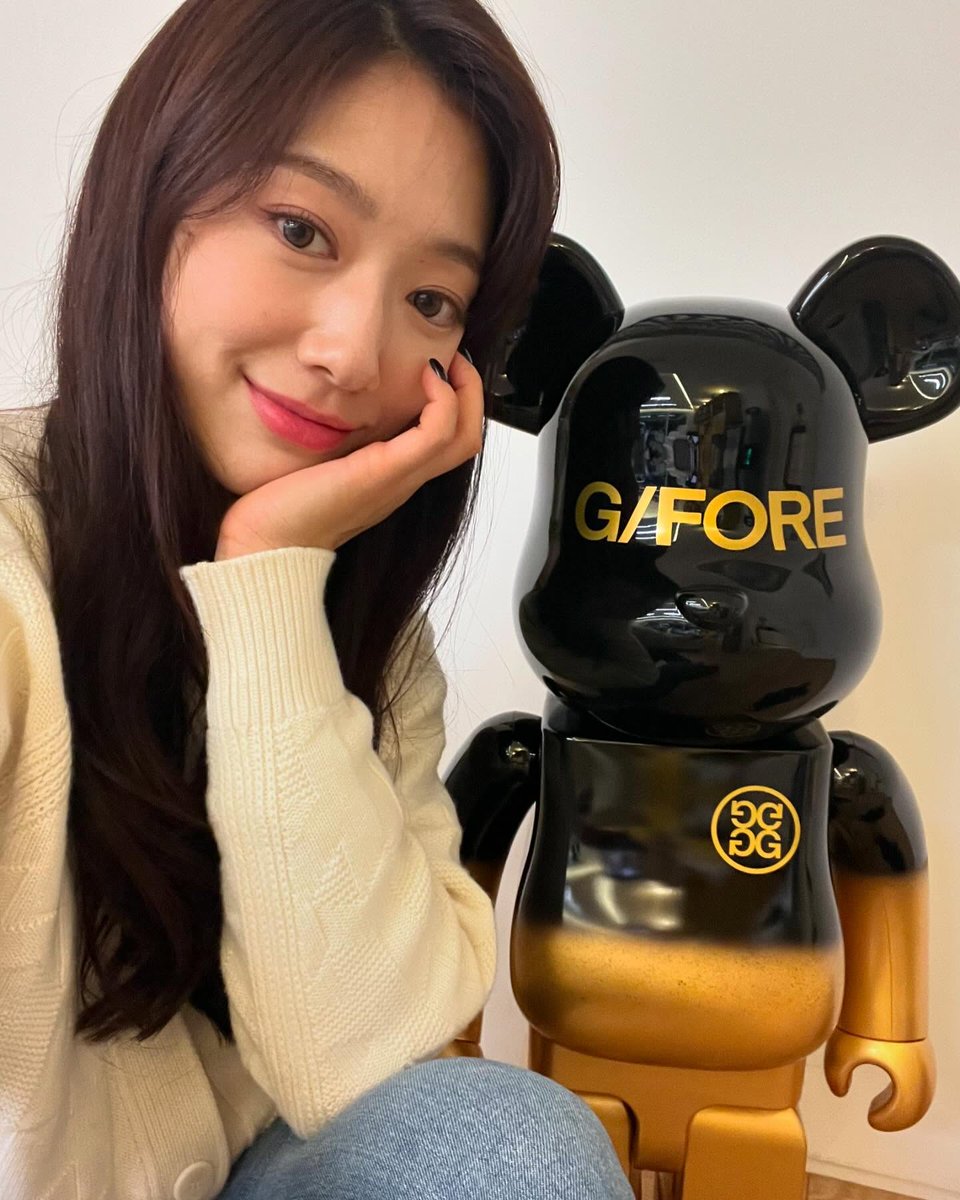 ssizn77's tweet photo. 귀엽잖아🫢bearbrick😎

#GFORE #BEARBRICK #GFORExBEARBRICK https://t.co/MTb4RObNkv