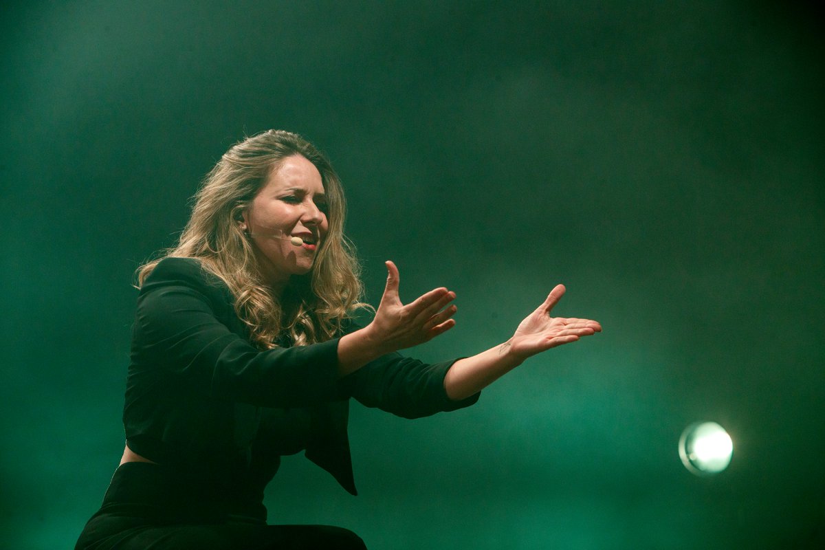 Comenzamos el año en #LaCoplaQueElVientoLleva, con Mika Vergara y Paco Escobar (<a href="/PacoEscobar10/">Paco Escobar</a>) charlando con una de las voces más relevantes del panorama musical español: Rocío Márquez (<a href="/Rocio_Marquez_/">Rocío Márquez</a>).

🔊rtve.es/a/16392959/