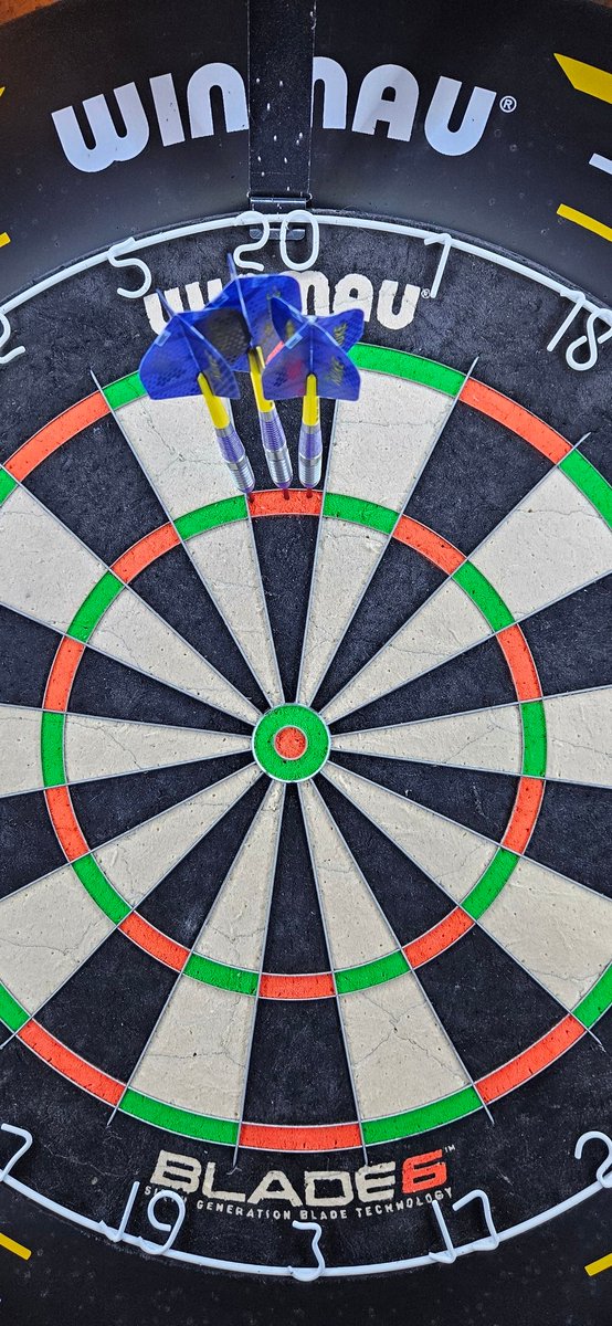 Matt (@scfc151) on Twitter photo Im 40 years old and never hit a 180. My 11 year old picks up his <a href="/LukeTheNuke180/">Luke Littler</a> darts and does this π³ Im 40 years old and never hit a 180. My 11 year old picks up his <a href="/LukeTheNuke180/">Luke Littler</a> darts and does this π³