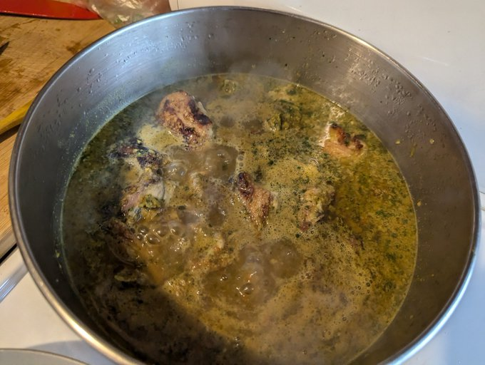 HammerTimeIII's tweet photo. Wife has finished her chicken wings, her curry chicken is getting happy and Im starting the braise process to make beef tacos with beef short rib https://t.co/TA8939K9Da