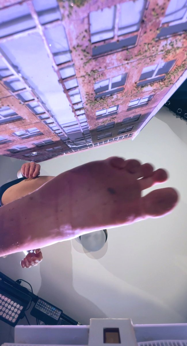 ShrunkenProd's tweet photo. It's time for you to see Wyatt 🦶🏼 Do you like his feet ? 🫶👀.
.
#Sizetwitter #giant #giantcrush #feet #macrophilia #feelove #macrophilie #badboys #sizedifference https://t.co/sytZTp97dQ