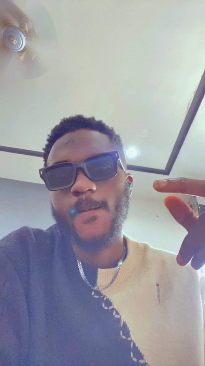 TyrePlug's tweet image. Huge shoutout to my amazing friends!
You lifted me up during my darkest days after losing my little sister. I'm grateful for your love, support. I WON WITH FRIENDSHIPS FR❤️🫶🏾🙏🏾🛞🛞🛞 #AGMTYRES🛞