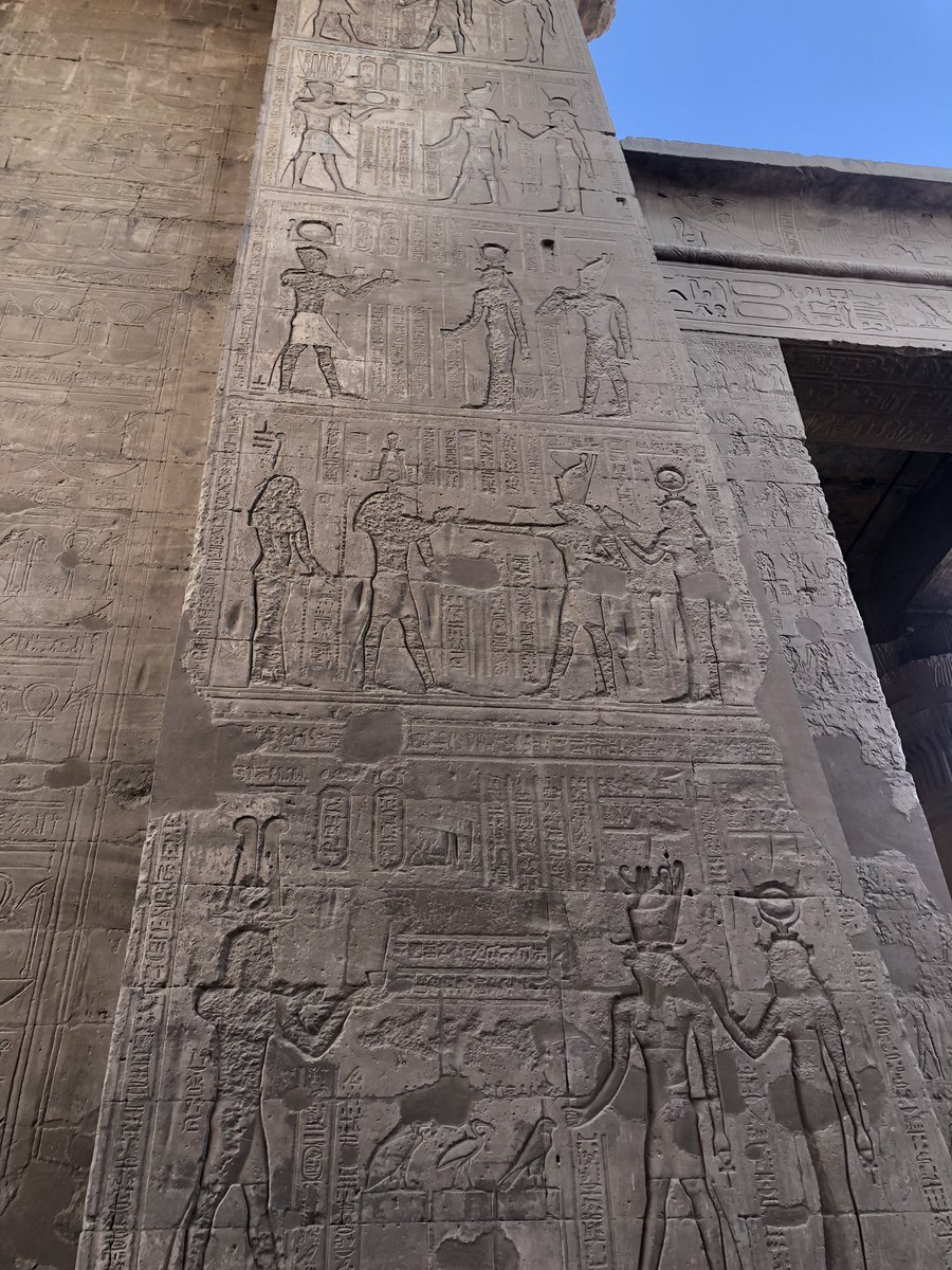 Manuela99193331's tweet photo. #Edfu #TemploAHorus https://t.co/I7vOyUA77k