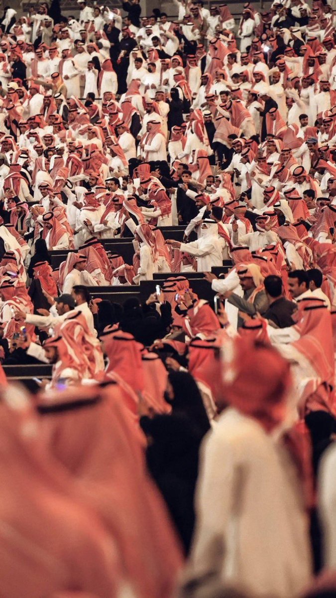 #ليلة_السامري التاريخية بـ #موسم_الرياض  .

الإلتزام بالزيّ السعودي مُهم يا شباب 🔥🇸🇦😎