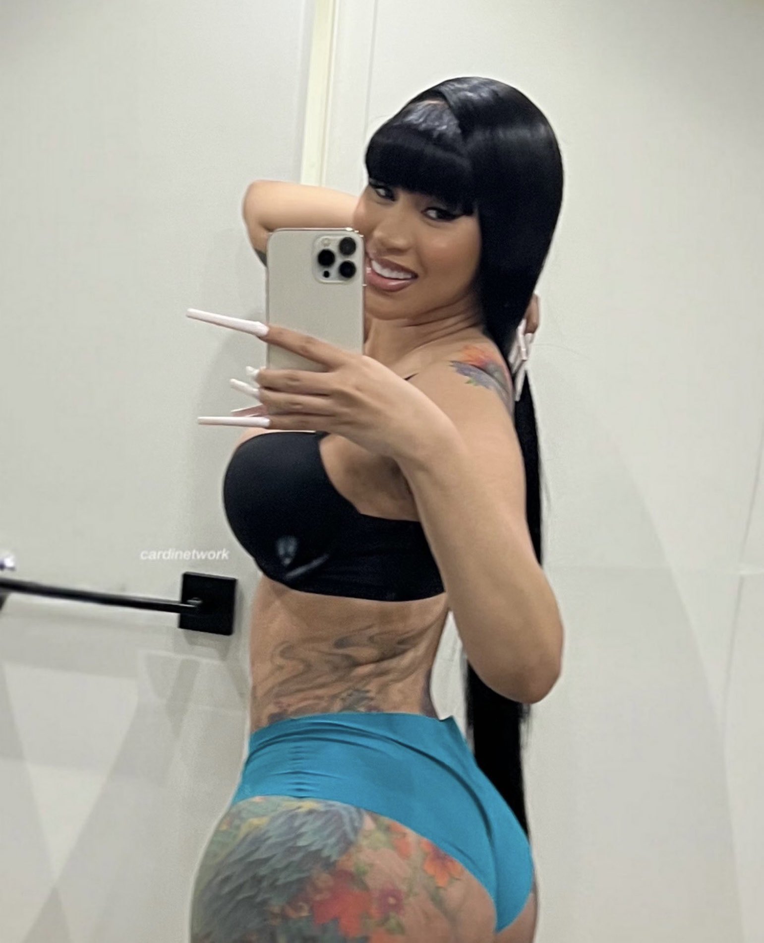 Ggdnw7qW4AE3HSx?format=jpg&name=large This Is the LAST Time Cardi B Explains the Fatphobia Controversy — And It’s Explosive