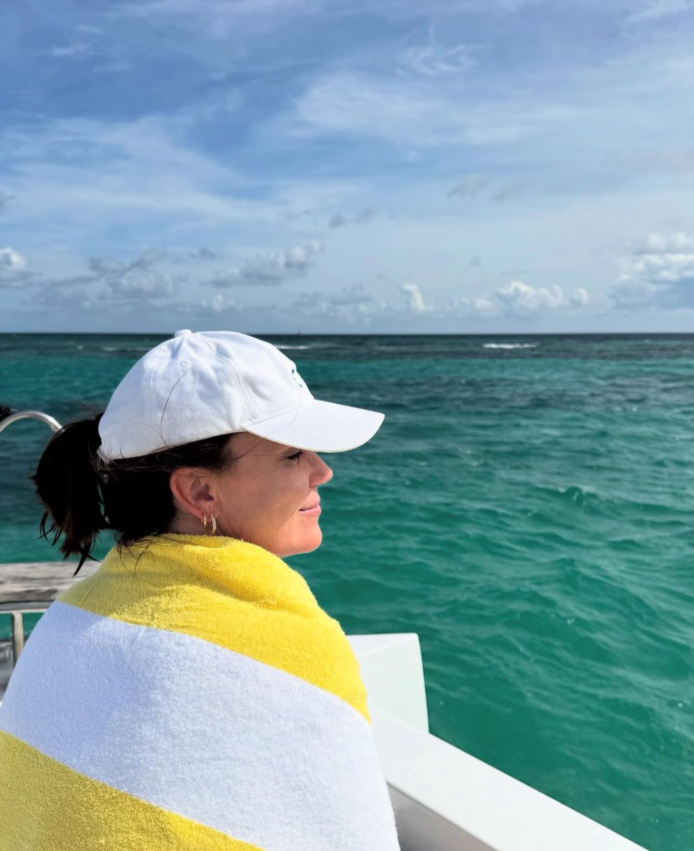 KHawesfan's tweet image. Keeley Hawes and Matthew Macfadyen in Mexico 🇲🇽 ☀️

#KeeleyHawes #MatthewMacfadyen