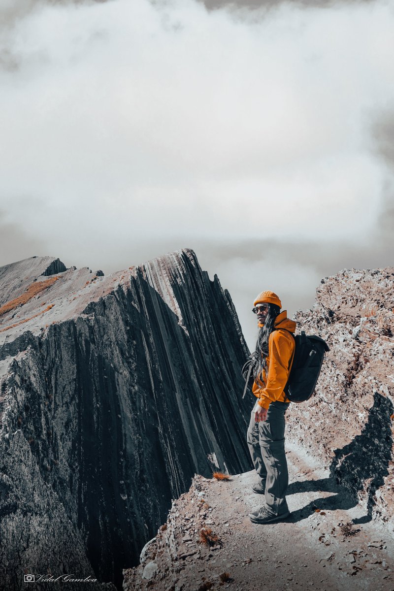 VidalExpedition's tweet photo. Stunning views in the Andes Mountain of Peru!
🌎👉 https://t.co/Cy79Zzbzsv
#travel #Peru #Amazing #southamerica #WANDERLAND #Mountain #tourism #vidalexpeditions #journeytothestart #adventuretime https://t.co/rDhgd1QW6J