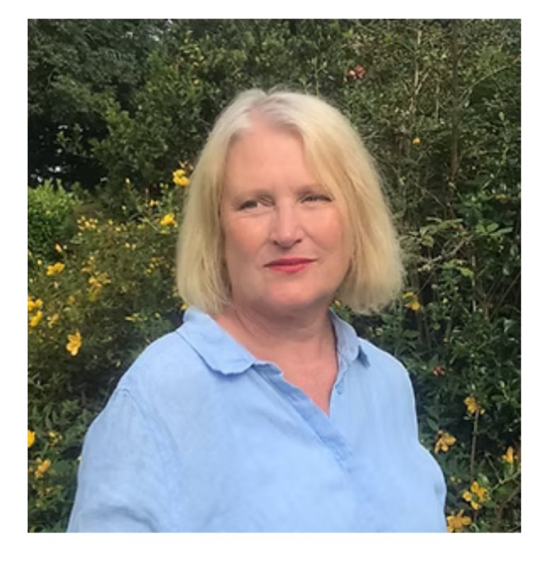 Heartbroken 💔 

A tremendous writer and friend. We were close, especially in the last few months. 

Thinking of <a href="/sacosw/">Sarah is The Poet who Spells Her Name.</a>’s family, who she always talked about with such love. 

Sarah was a fantastic person and writer. 

I will miss her very much.