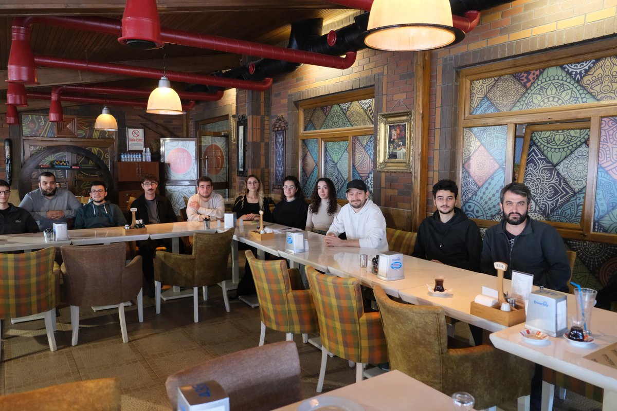 nibgat's tweet photo. CODE Topluluğu ile gerçekleştirmiş olduğumuz tanışma kahvaltısında planladığımız etkinlikler hakkında keyifli sohbetler ettik. 

CODE geliyor! 🚀 Çok yakında üniversitelerde yazılımın geleceğini birlikte şekillendireceğiz. Hazır mısınız? 🔥 https://t.co/Z57zFCmgms