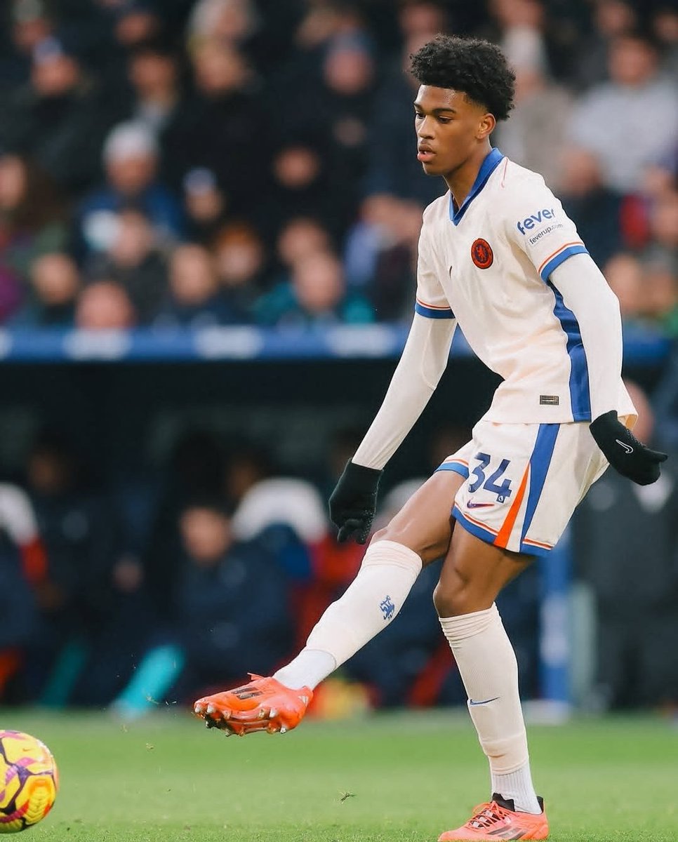 Chelseafans_16's tweet photo. FT: Crystal Palace 1-1 Chelsea!🔵

A draw at Selhurst Park today. FA Cup next. Highlight? 18 y/o Josh Acheampong's full debut🙌🏼 https://t.co/yuj1TeKDA1