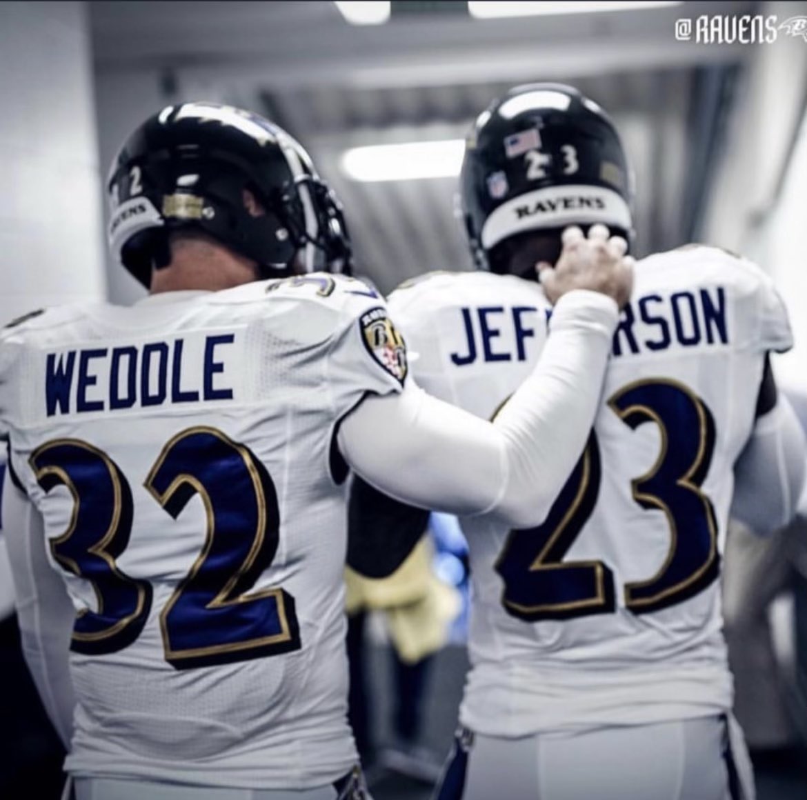 Tljefferson23's tweet photo. Happy bday to brotha from anotha! Love you bro grateful to have you as a friend and brother enjoy the big day @weddlesbeard https://t.co/iWO5udogUQ