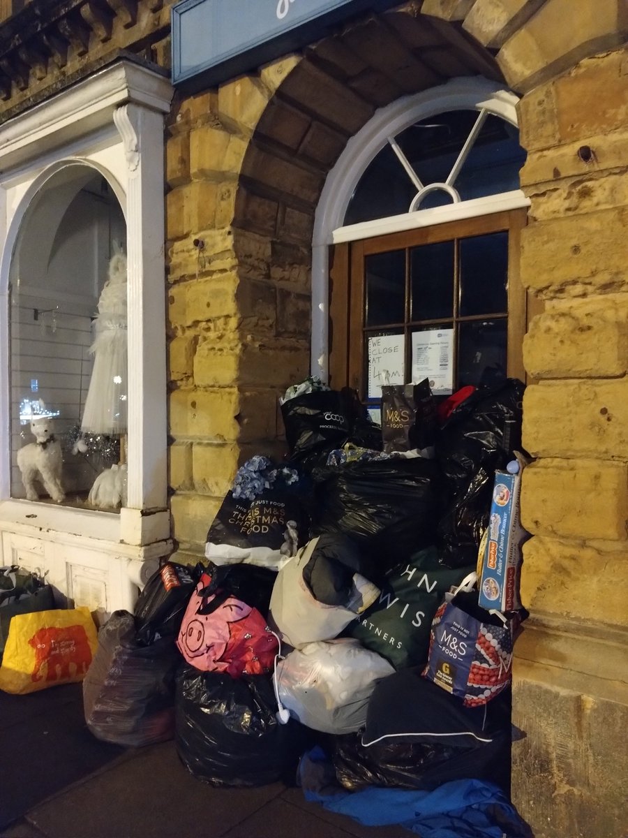 How awful for the staff <a href="/Sue_Ryder/">Sue Ryder</a> Chipping Norton to return to this after the Christmas break.
Who does this to volunteers of a charity?
