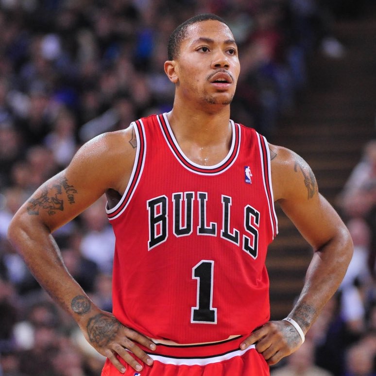 🚨 LES BULLS VONT RETIRER LE MAILLOT DE DERRICK ROSE LA SAISON PROCHAINE !
