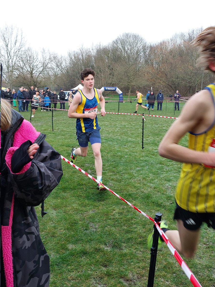 Caronxx1's tweet photo. Early start to athletics for the New Year with Aidan's first 400m race as an U17 on New Year's Day, then Cross Country today. Back and at it.
@campionpe https://t.co/8zowFjzrSJ