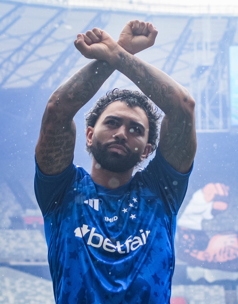 uaitavares's tweet image. apenas