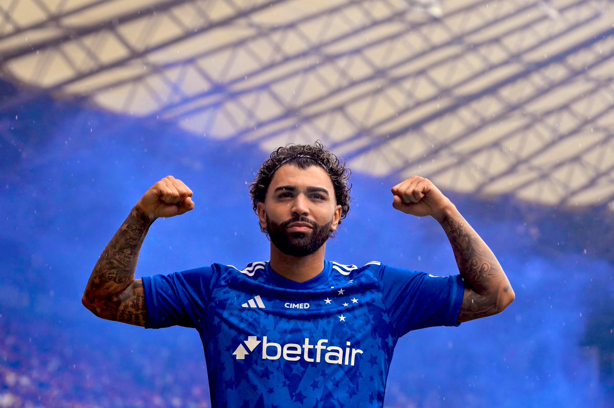 Centraldoocec's tweet image. ABSURDO!! 🦊 🦾