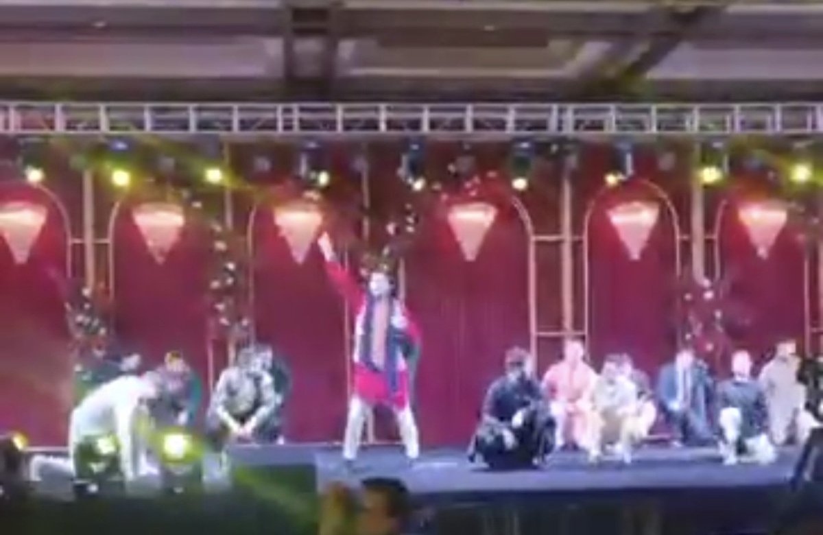 MR_FRANCIS tweet media