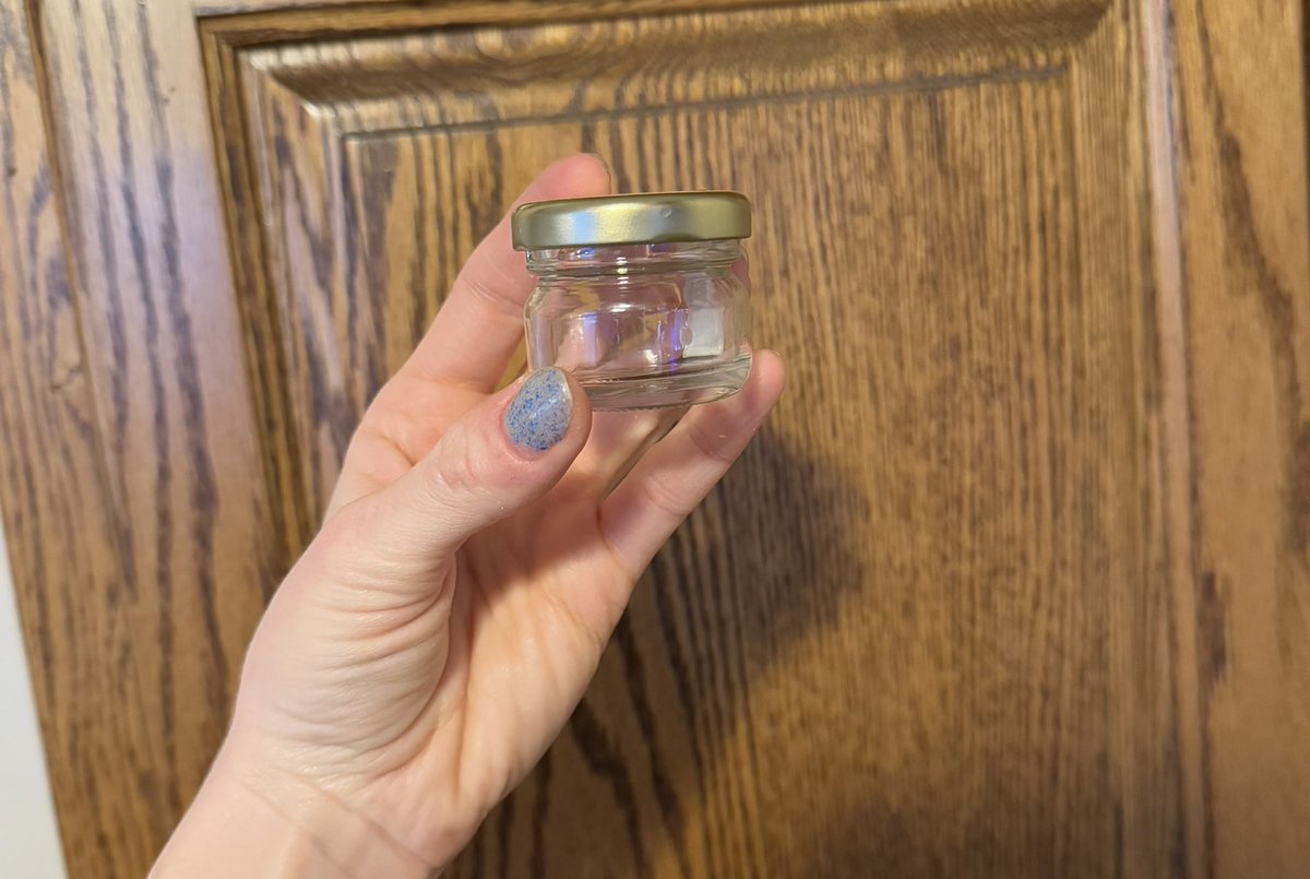 verygoodchat's tweet image. The problem with me is that I absolutely cannot throw out a cute little glass jar like this. Will I ever put it to use? Probably not. But can I throw it away? Also no.