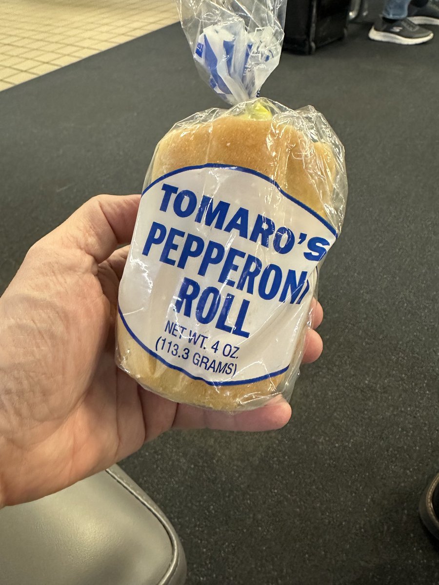ProFootballTalk's tweet photo. Bad news: Flight to Detroit is delayed by 2.5 hours. Good news: I have six of these to get me through it. #ad https://t.co/FVrSiiQRNP