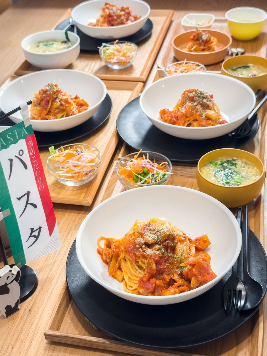 朝ごはんはシーフードミックスとトマト缶でシーフードパスタ