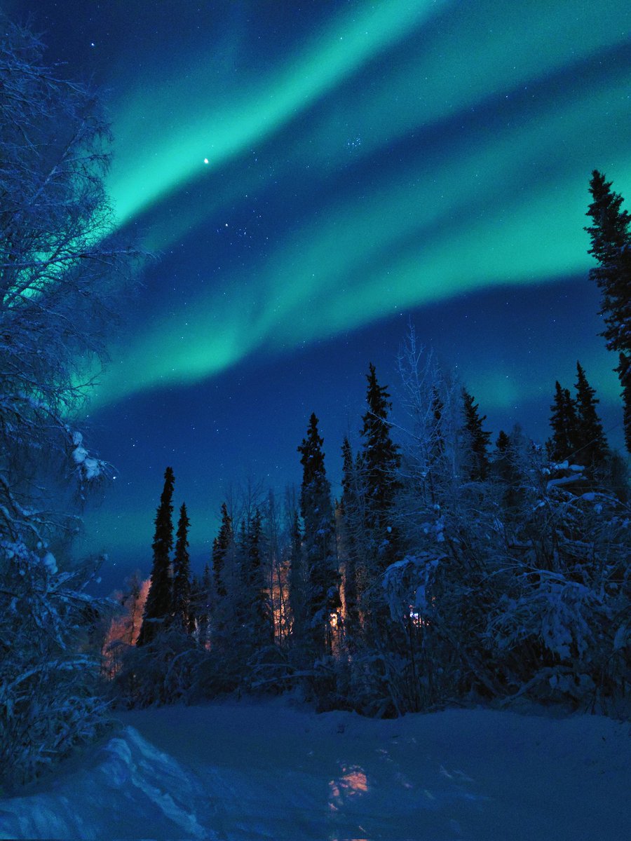 AutumnWindz's tweet photo. infinite aurora ❤️‍🔥 https://t.co/jb4vCuCNcb