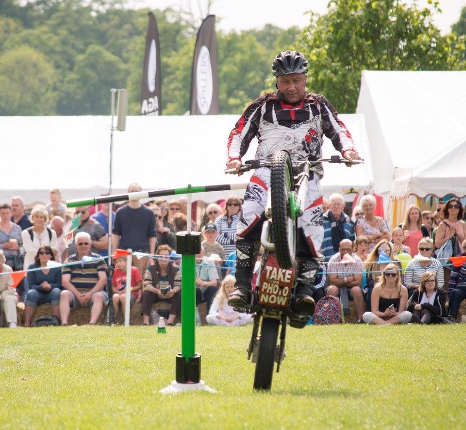 Jez Avery Obituary: MTB Legend Jez Avery Has Died From Suicide, Family Mourns Death.. tinyurl.com/yz3mxxbz