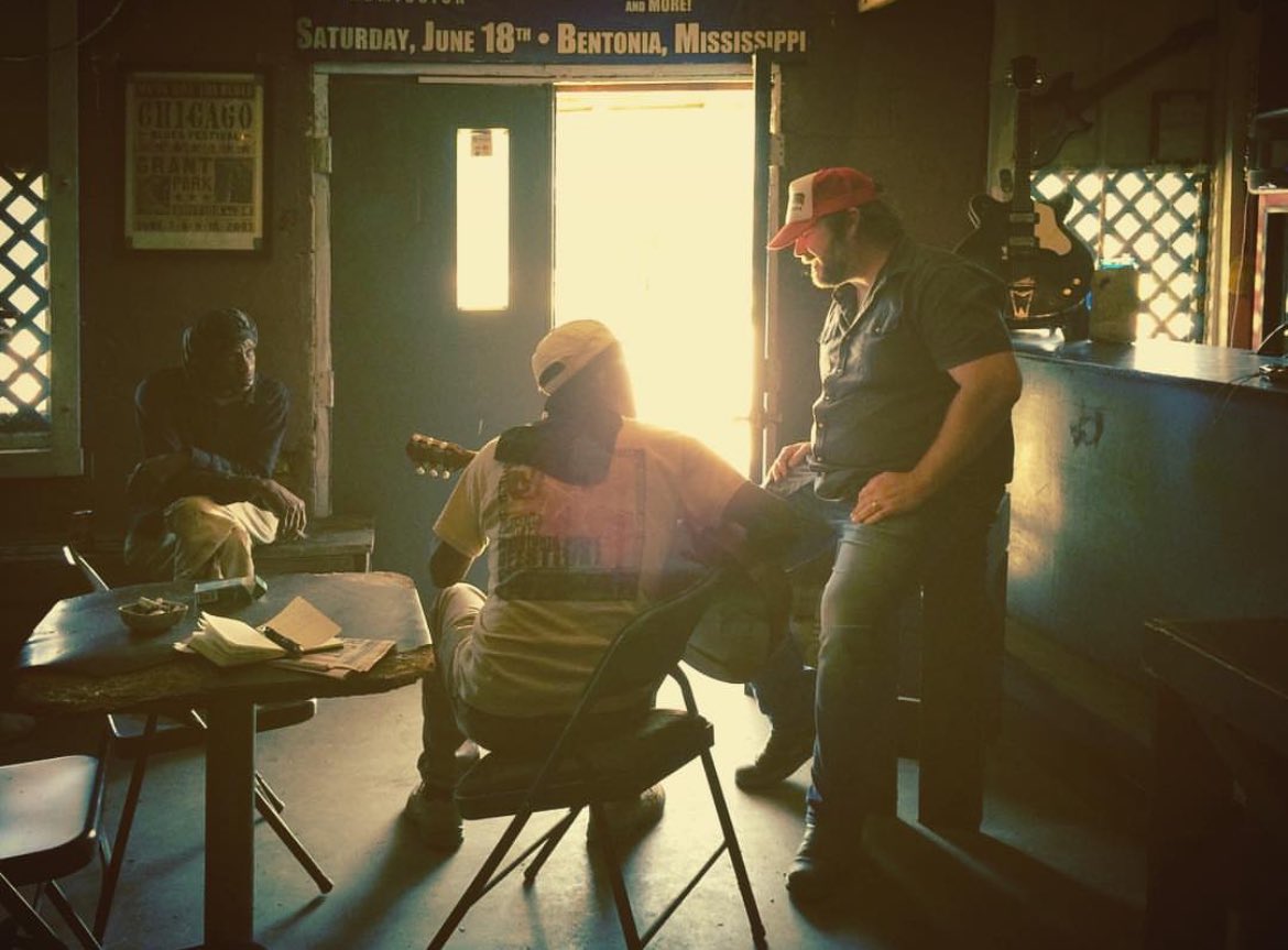 missippilive's tweet photo. Thanks to my wife for this shot. At the Blue Front Cafe getting a lesson in the #BentoniaBlues from the legend #JimmyDuckHolmes https://t.co/lRfNMztqJz