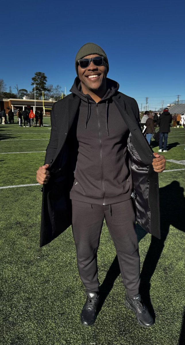 terrance_tuck's tweet image. Had a great time at the High School Blitz Senior Showcase Bowl in Columbia! Thanks for the invite, I had a chance to support some incredible student athletes from the midlands! #TuckProject #Midlands