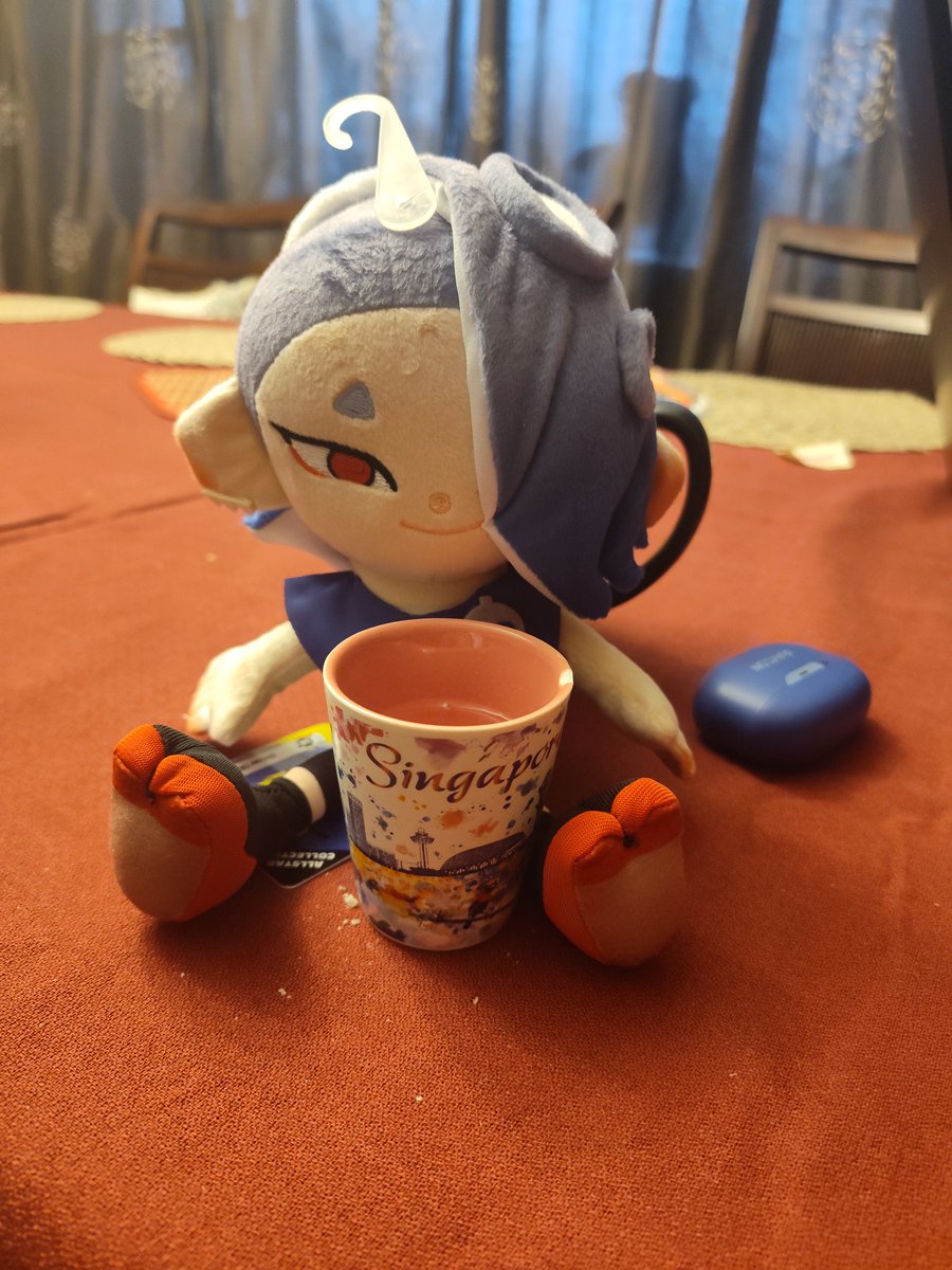 Notafurry510's tweet photo. I got deep cut plushies and gave them alcohol because I thought it was funny. Except big man, big man only gets apple juice https://t.co/ajjmYTNYS0