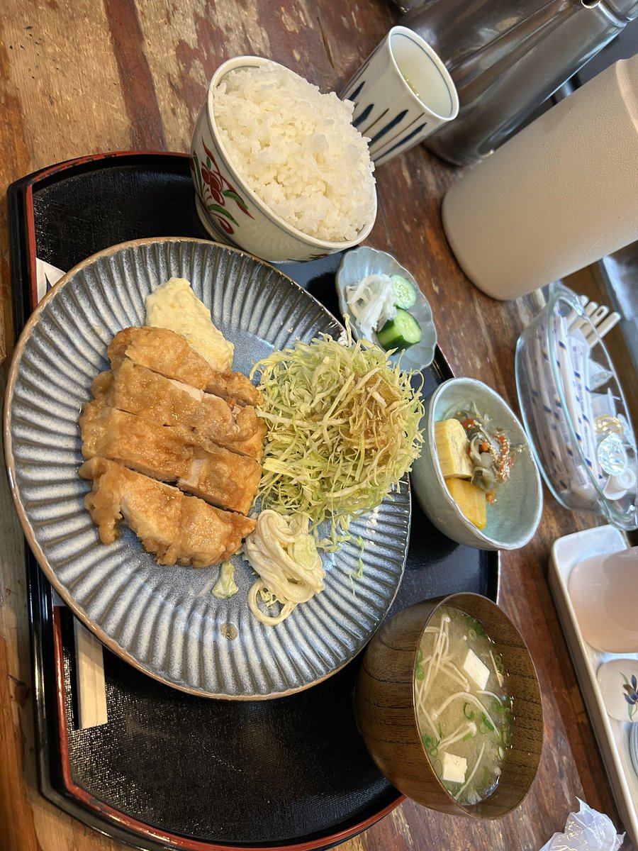 ushiushimomo202's tweet photo. 宮崎　初日　脇道散策🧐 https://t.co/nIZe2dBSjf