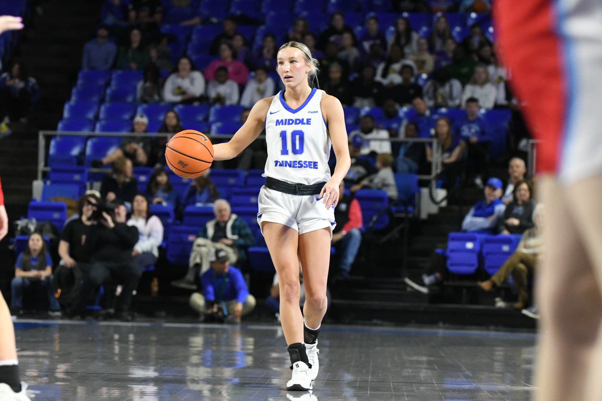 FINAL: The MTSU Lady Raiders extends their CUSA win streak to 31 consecutive wins with a 69-41 victory over the Liberty Lady Flames.
Jalynn Gregory led the Lady Raiders with 26 pts., 3 assts. and 3 rebounds.
<a href="/MTSUSidelines/">MTSU Sidelines</a> <a href="/MTSU/">Middle Tennessee State University</a> 
Full story: mtsusidelines.com/2025/01/04/liv…